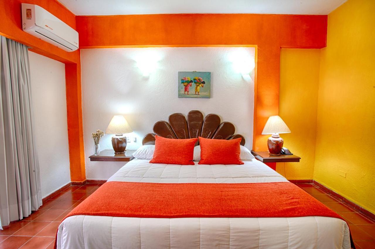 Suites Plaza Del Rio - Family Hotel Malecon Centro Puerto Vallarta Exterior foto