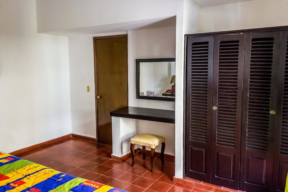 Suites Plaza Del Rio - Family Hotel Malecon Centro Puerto Vallarta Exterior foto